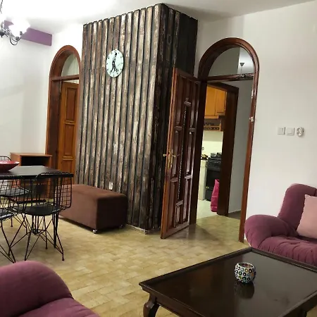 Apartment Seaside No-1 *