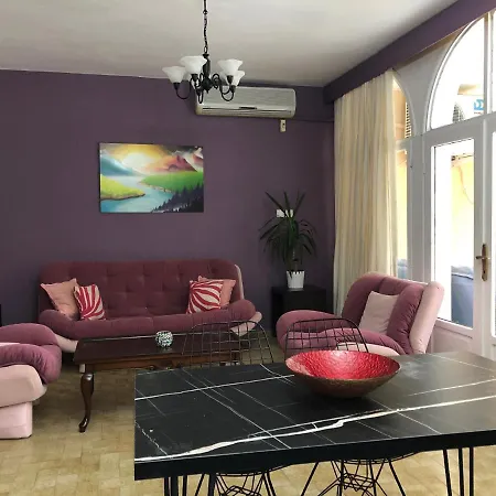 Apartment Seaside No-1 *